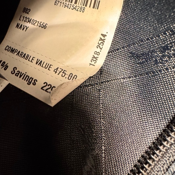 Longchamp Le Foulonne Saddle Bag. Beautiful,classic with plenty of pockets. - Picture 12 of 16